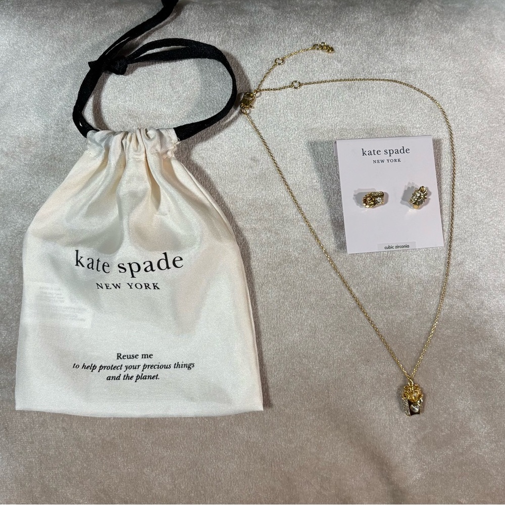 Kate Spade ♠️ What A Snack Mini Pendant French Fry Necklace And Earring Bundle - Picture 1 of 8